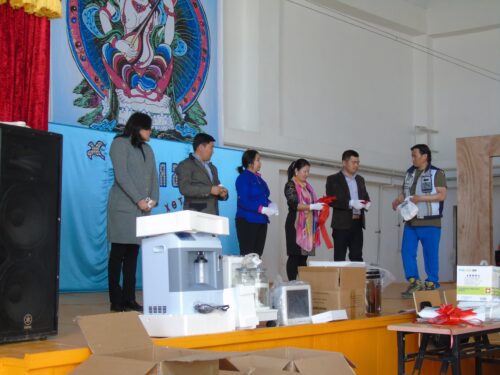 Contribution of medical equipment to Baatsagaan Soum of Bayankhongor Aimag