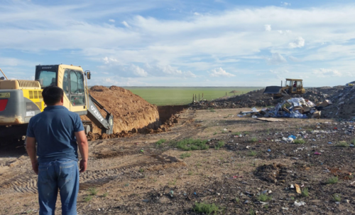 Waste dumpsite clean-up in Guchin-Us Soum of Uvurkhangai Aimag